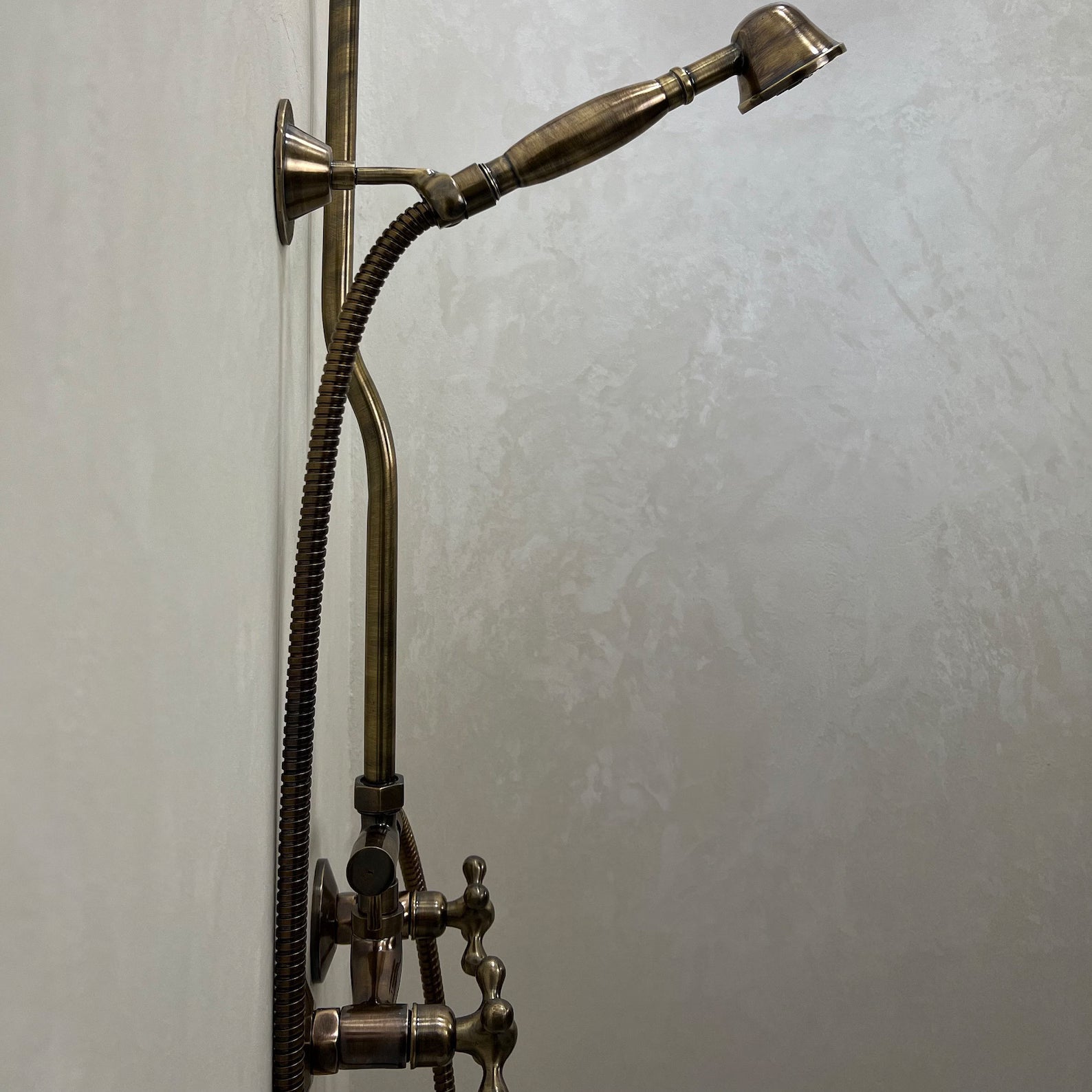 Victorian Style Shower Set with Handheld and Showerhead - Bronze Finish - 8” Round Rainfall Showerhead