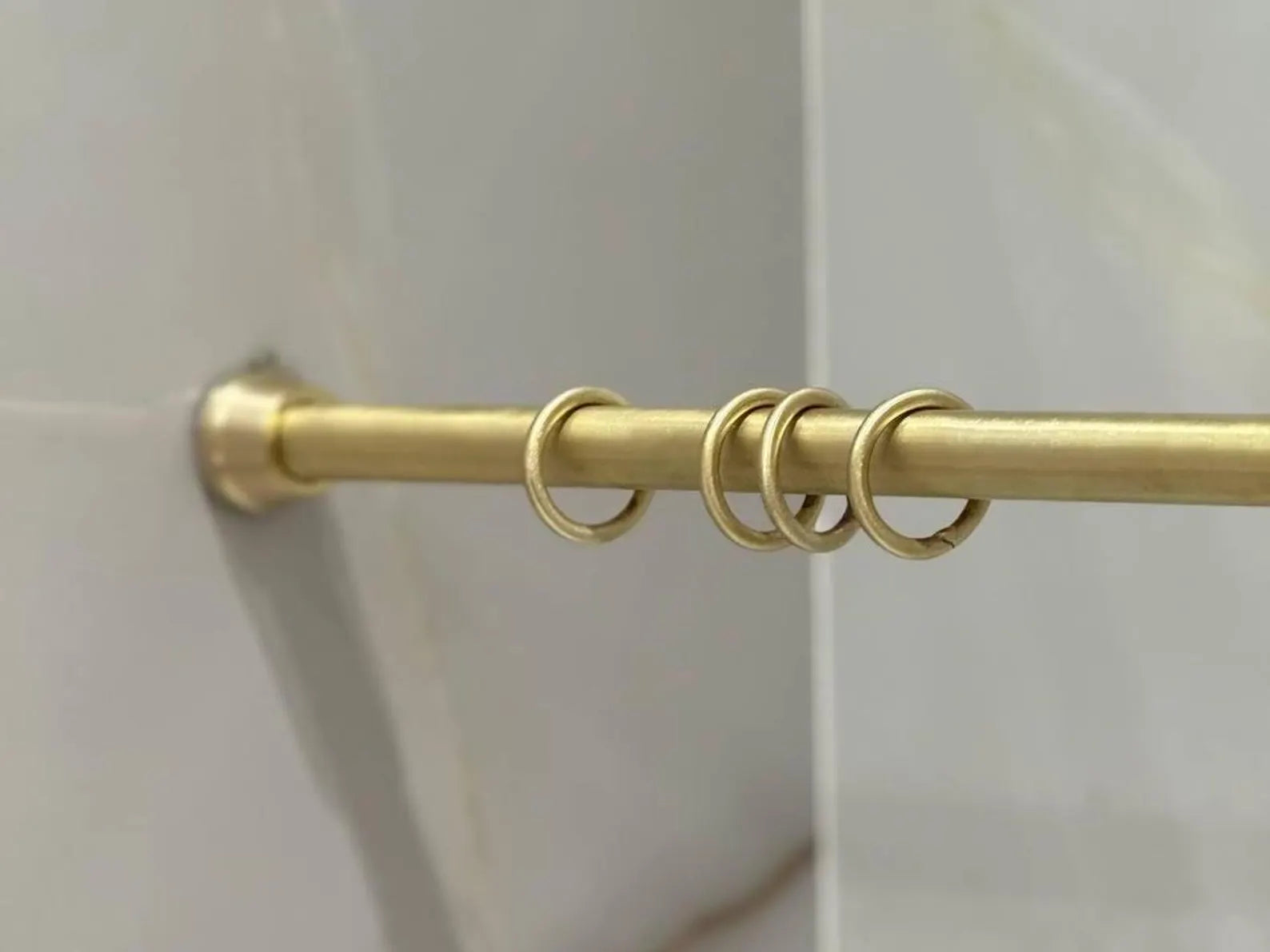 Unlacquered Brass Shower Curtain Rod – Wall-to-Wall with Rings
