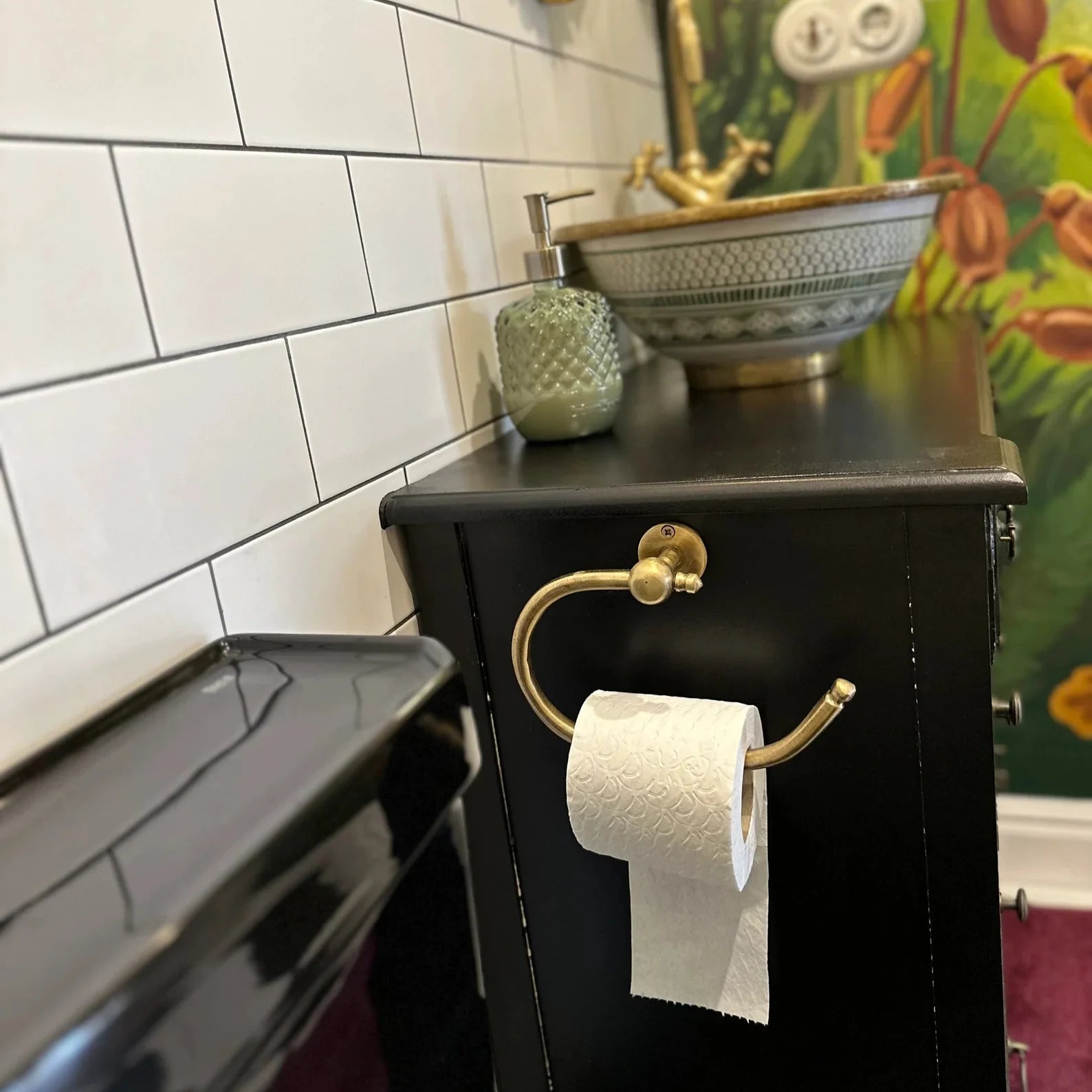 Unlacquered Brass Toilet Paper Holder – Wall Mounted, Vintage Style