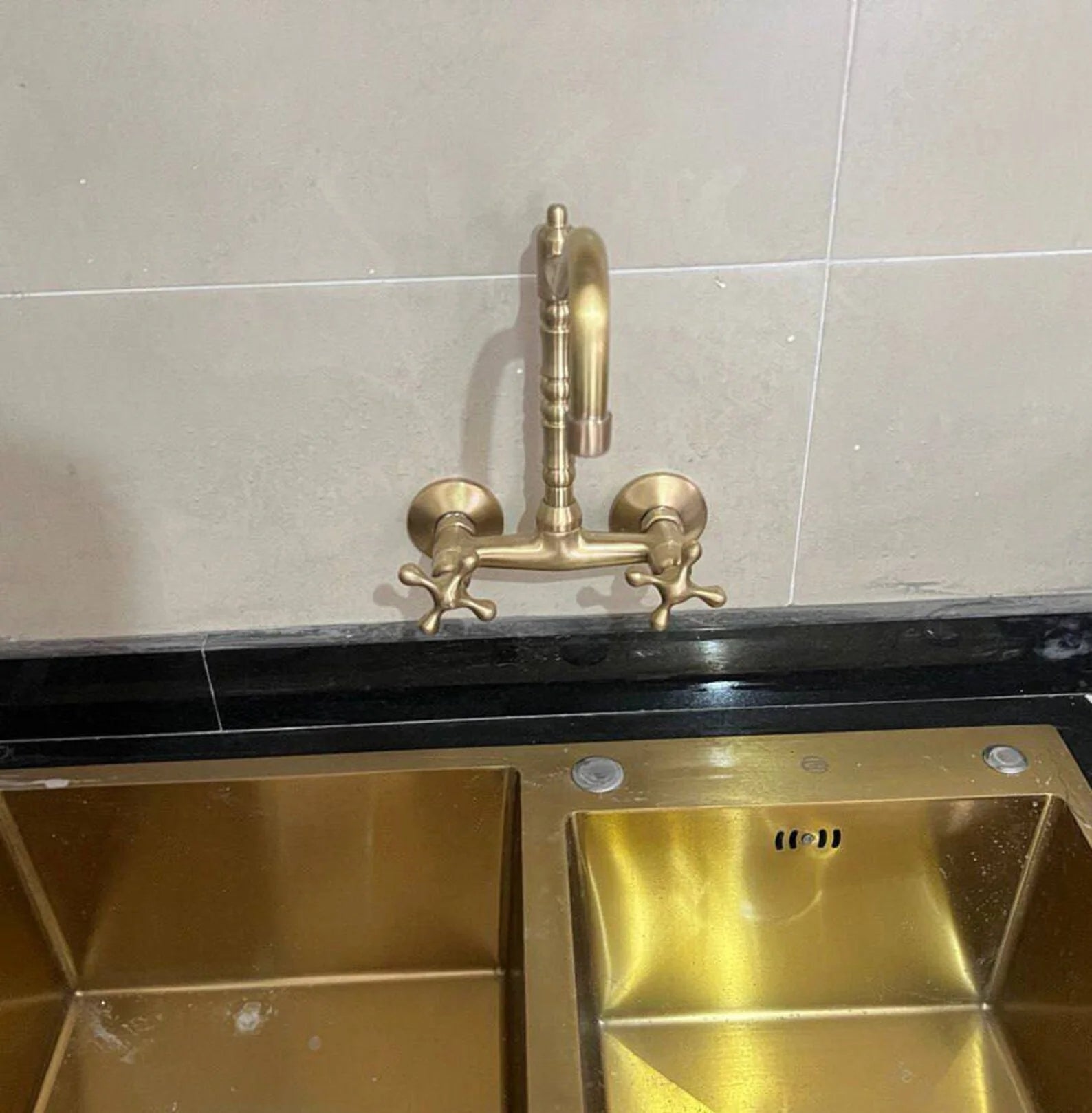 Vintage Wall-Mounted Kitchen Faucet