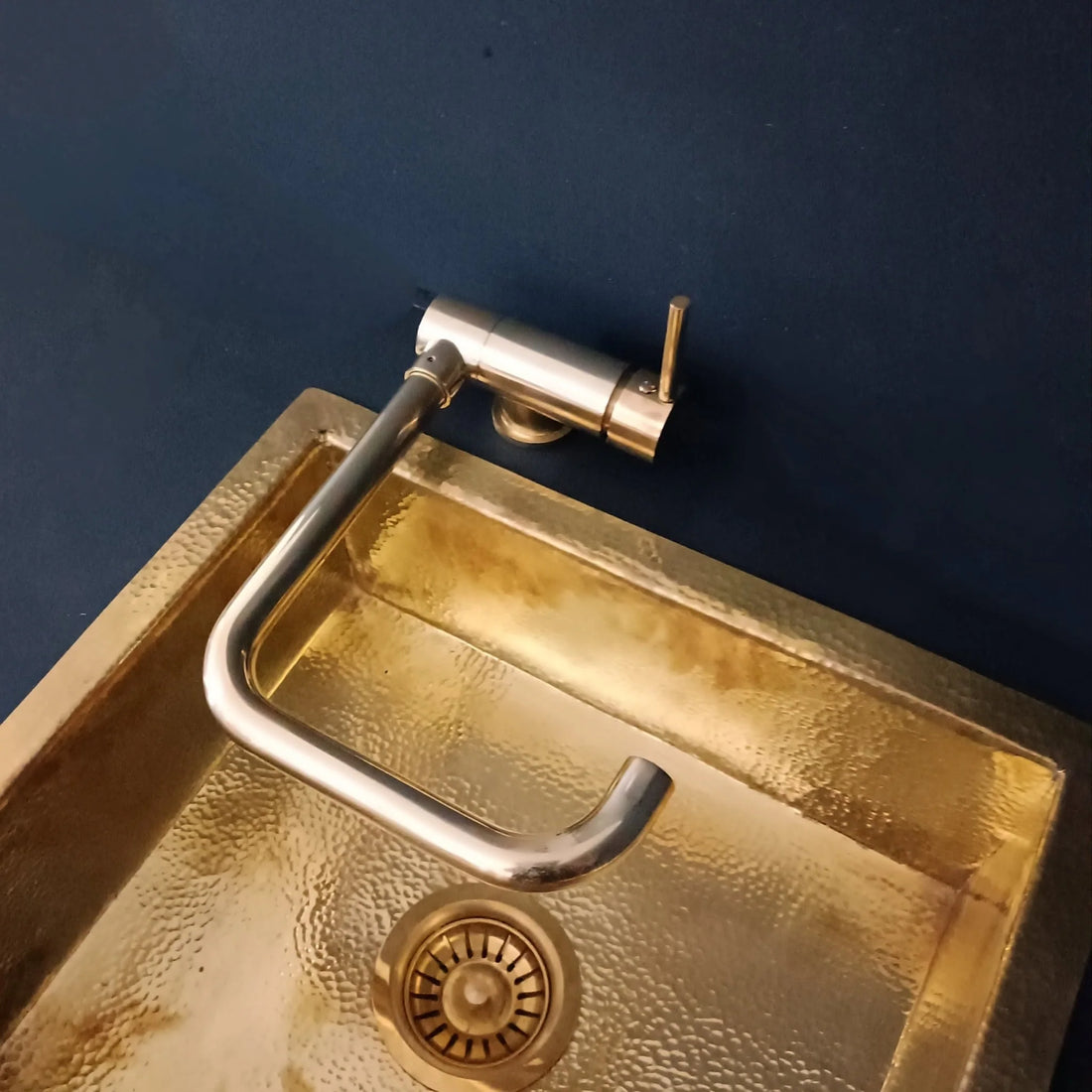 The Foldable unlacquered brass mixer faucet with folding spout